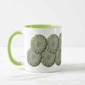 Mok - Crochet White Spiral over Green (Links)