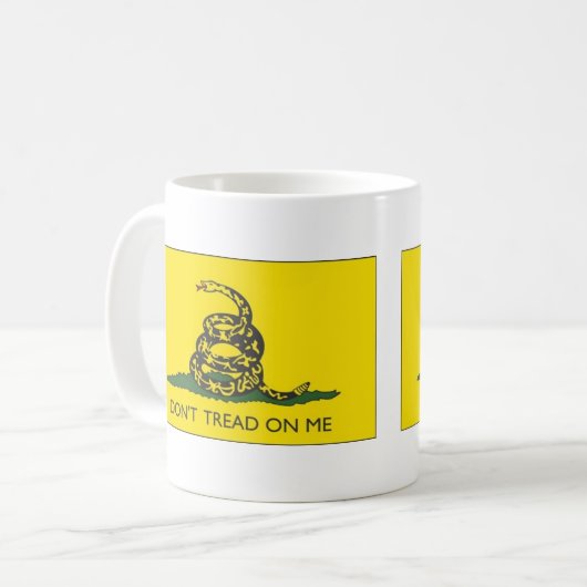 Mok GADSDEN FLAG (Voorkant links)