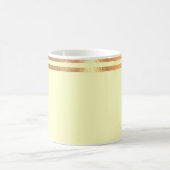 Mok gele en goudmageremelkkoffie (Center)