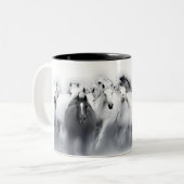 mok home run met arabische paardenmerries (Voorkant links)