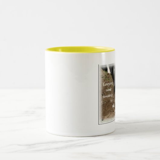 Mok-iedereen heeft een vriend nodig tweekleurige koffiemok (Center)