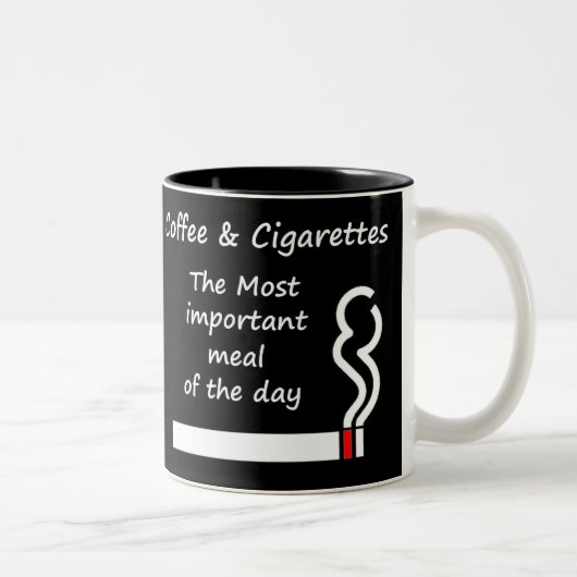 Mok koffie en sigaretten (Rechts)