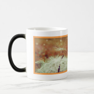 Mok koffie in het najaar