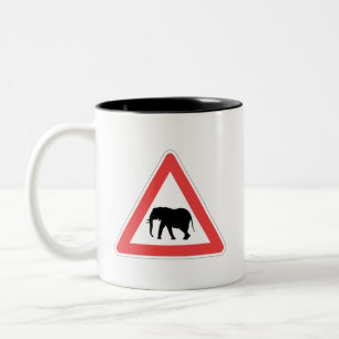 Mok koffiebeker met olifant oversteekplaats bord