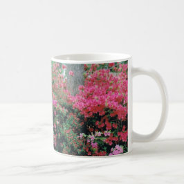 Mok met Bright Pink Azalea Blossom