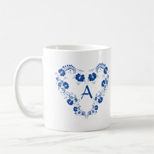 Mok met monogram en hartsymbool
