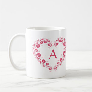 Mok met monogram en hartsymbool