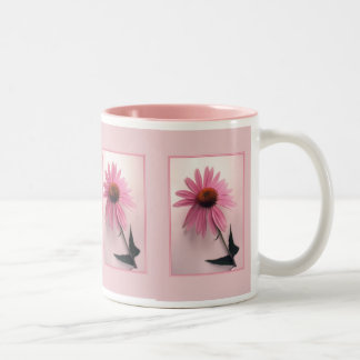 Mok met roze conefloer