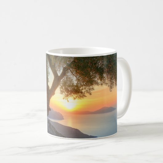 Mok, olijfboom ,zonsondergang, met uitzicht op zee koffiemok (Voorkant rechts)