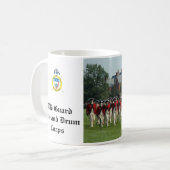 Mok oude garde en trommelkorps (Voorkant links)