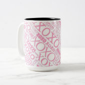 Mok roze en witte hugs en Kisses Pattern (Voorkant links)