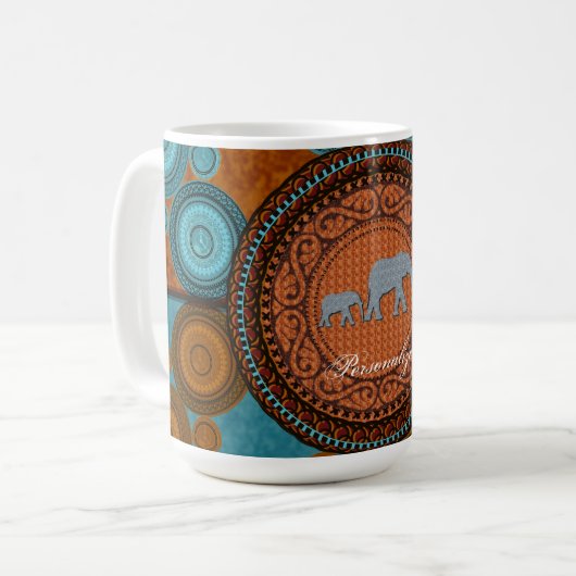 Mok van afgedekte elephants koffie (Voorkant links)