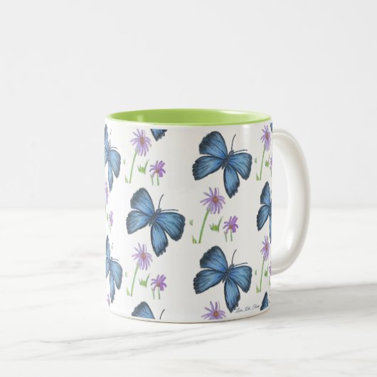 Mok van botervlieg en ventilatorkoffie (Voorkant rechts)