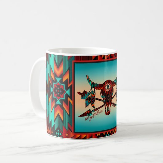 Mok van buffelschedel en pijlen koffie (Voorkant links)