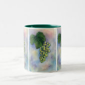 Mok van Chardonnay Wine Grapes (Center)