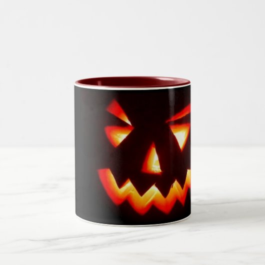 mok van de enge halloween pompoen (Center)