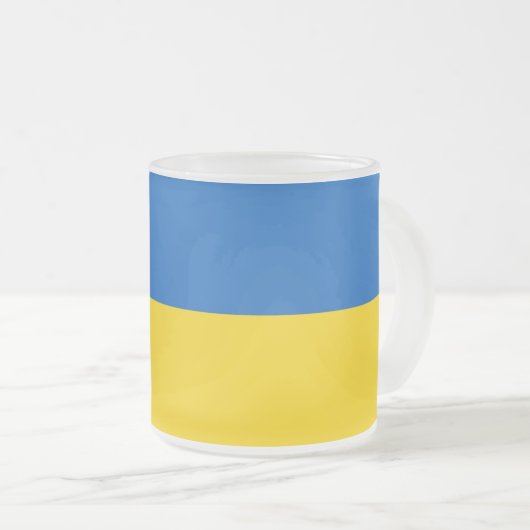 Mok van klein glas, voorgekookt, met Oekraïense vl (Voorkant rechts)