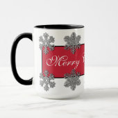 Mok van kristallijne zilversneeuwvlokken, bevroren (Links)