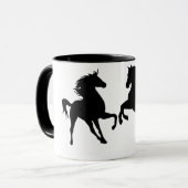 Mok van paardenpaarden (Voorkant links)