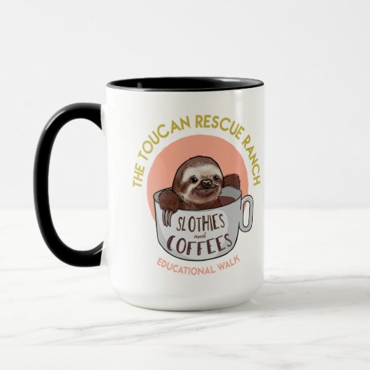 Mok van sleuven en koffie (Links)