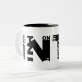 Mok voor moedergeest (Voorkant links)