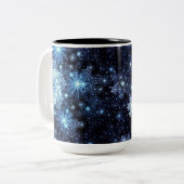 Mok wintery Blue Snowflake Pattern (Voorkant links)
