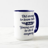 mokken met de aangepaste naam "Old & Young" (Voorkant rechts)