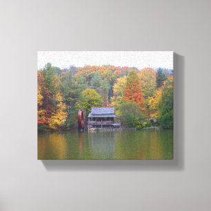 Molen aan een meer in de herfst canvas afdruk