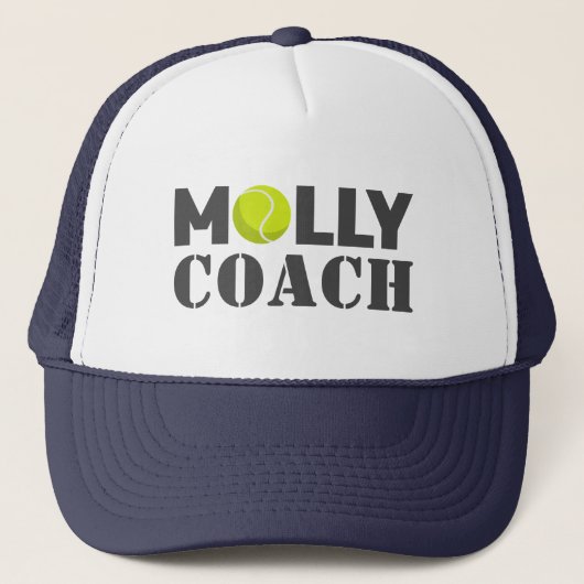 Molly Tennis Coach Trucker Hat Trucker Pet (Voorkant)