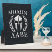 Molon Labe Chrome als Spartan Helmet op Grille Fotoplaat (Zijkant)