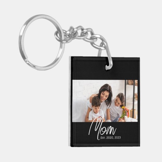 Mom Established Modern Script Photo Keychain (Voorkant Links)