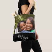 Mom Established Script Black Photo Tote Bag (De près)