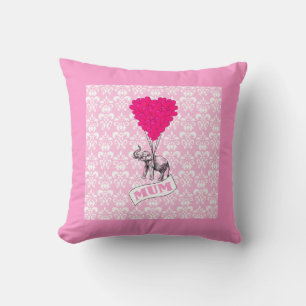 Mom met roze olifant kussen