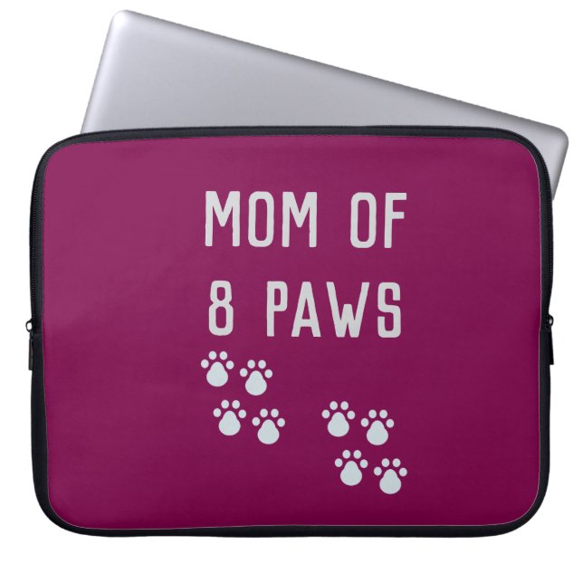Mom of 8 paws laptop sleeve (Voorkant)
