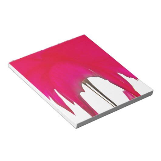 Moment vastgelegd: een rode rozenblaadje elegantie notitieblok (Schuin)