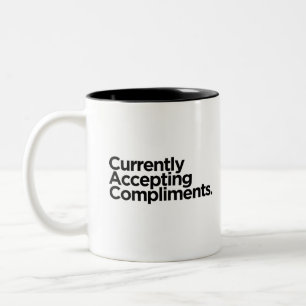 Momenteel Complimenten Aanvaarden Grappig Cadeau Tweekleurige Koffiemok
