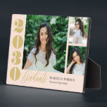 Moments radiants Plaque de graduation de couleur M<br><div class="desc">Grand gardien de se souvenir de cette étape spéciale dans la vie. Couleur Arrière - plan peut être customisée en ligne! Les articles correspondants peuvent être trouvés sur notre site Web : www.berryberrysweet.com ou sur demande.</div>