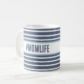 Momlife blauw en wit koffiemok (Voorkant links)