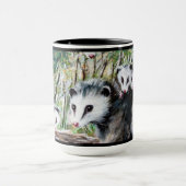 Momma Opossum et Baby Mugs (Centre)