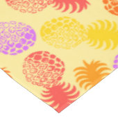 Momona Pineapple Hawaiian Tropical Tafelkleed (Gekanteld)