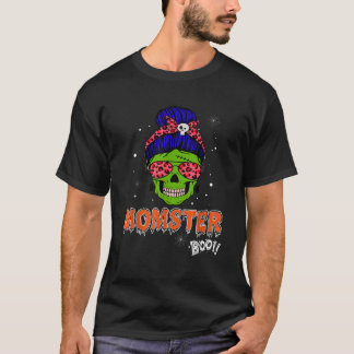 Momster Funny Spooky Salty Skull Halloween Costume T-shirt