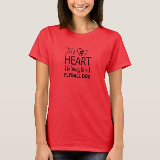 Mon coeur appartient à un T-shirt de chien de (Devant)