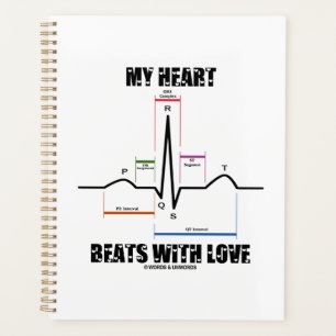 Mon coeur bat avec l'électrocardiogramme d'amour E