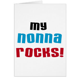 Mon Nonna bascule le T-shirts et les cadeaux
