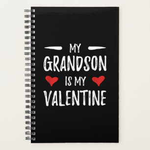 Mon petit-fils est ma Saint-Valentin pour grand-mè
