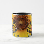 Monarch Butterfies on Sunflower Mok (Midden)