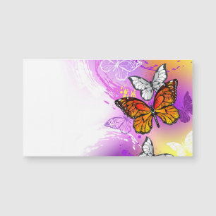 Monarch Butterflies op Paarse achtergrond