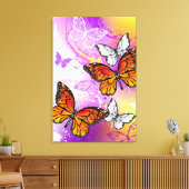 Monarch Butterflies op Paarse achtergrond Canvas Afdruk (Insitu (Woonkamer))