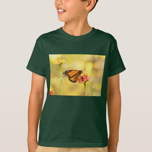 Monarch Butterfly op Zinnia T-shirt (Voorkant)