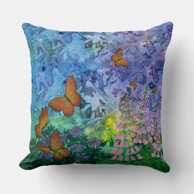Monarch Haven Worpillow Kussen (Voorkant)